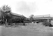 Mugge Home and Garden shot 1922